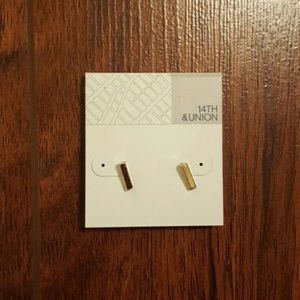 14th & Union Gold Bar Stud Earrings